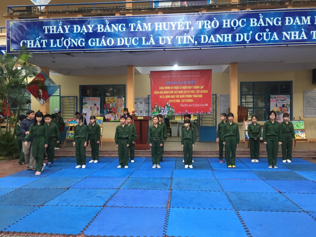 Sinh hoạt chủ điểm Chào mừng 62 năm ngày Thành lập QĐND Việt Nam